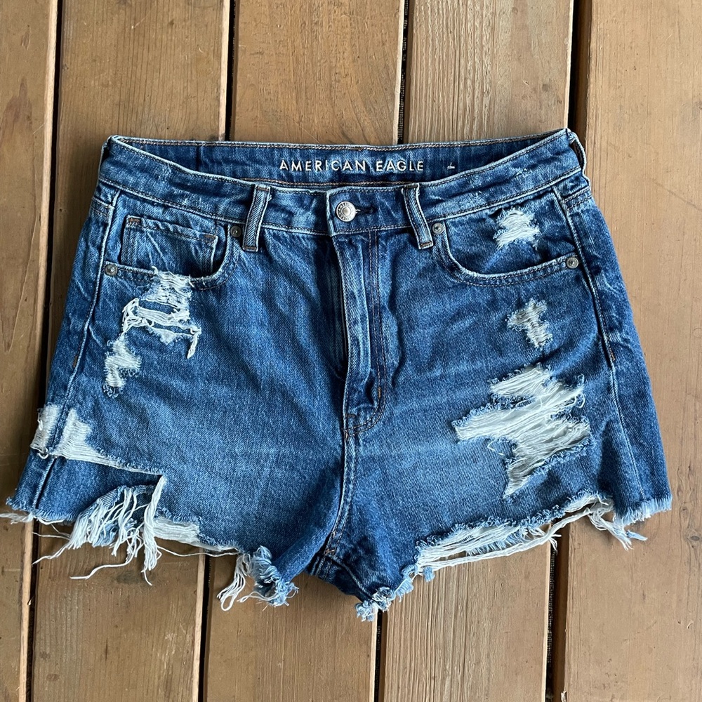 Women’s American Eagle Mom Shorts Size 8